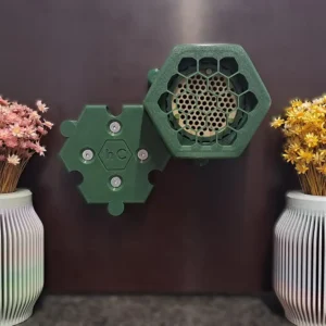 Bienenhotel 50, Farbe: dunkler Efeu